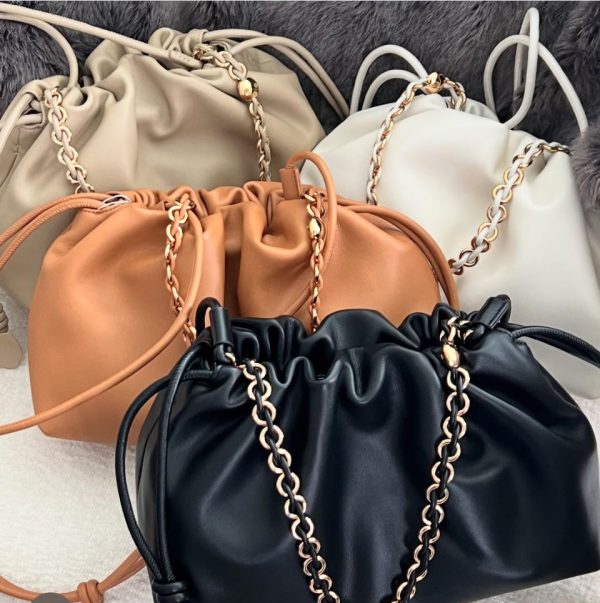 Large cinch leather bag- gold chain strap & leather strap - Image 2