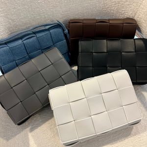 Leather woven handbag - traditional
