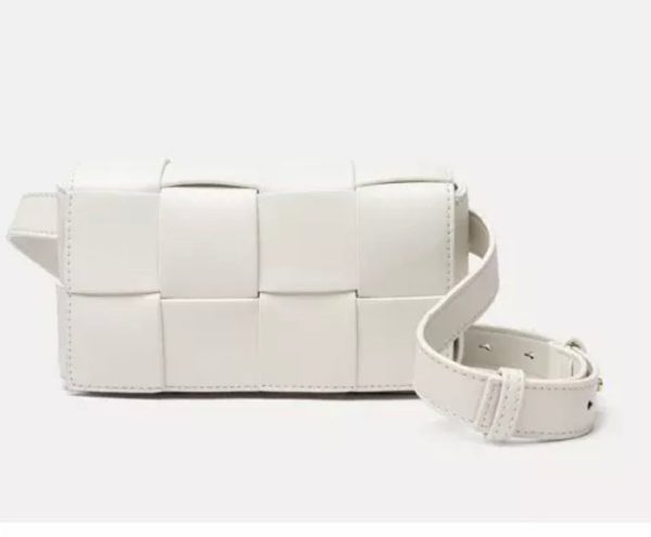 Quilted leather belt chest bag - Image 3